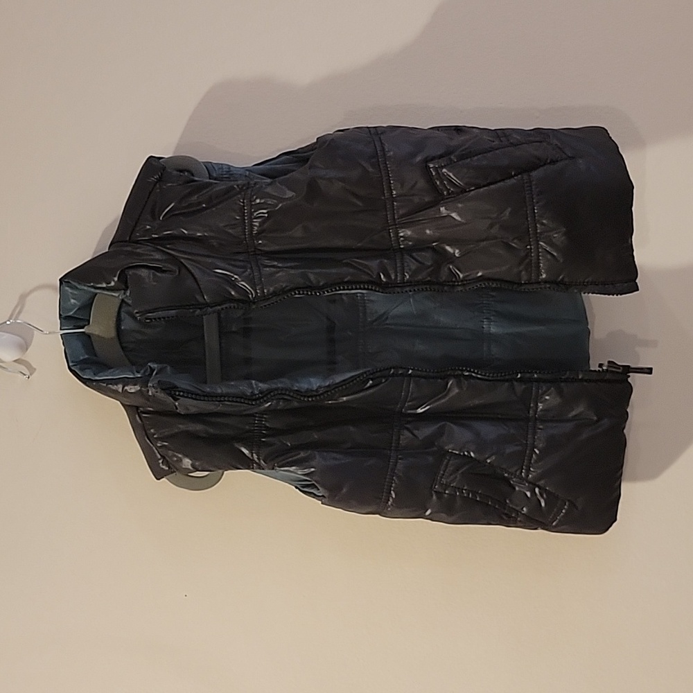 Burberry kids vest size 4 or 5 black puffer down outerwear jacket vest